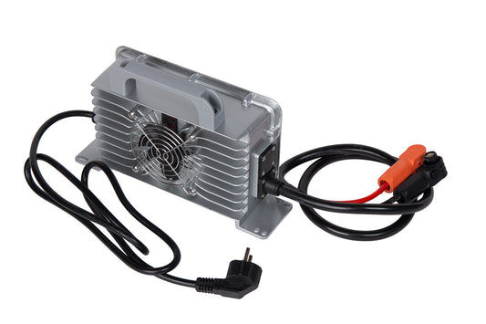 Lader voor 48 Volt LiFePo4 batterijen 25A
